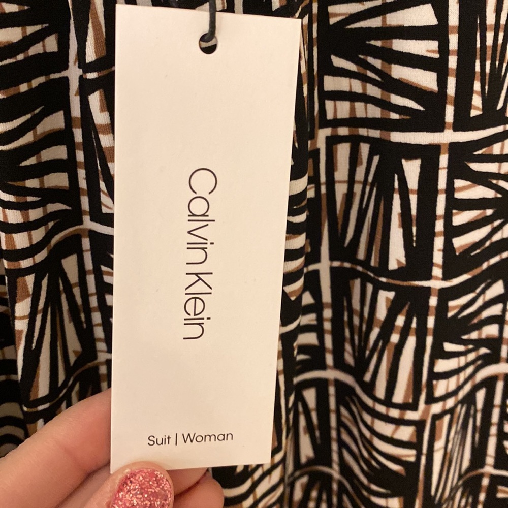 Calvin Klein Shell top - Picture 3 of 6